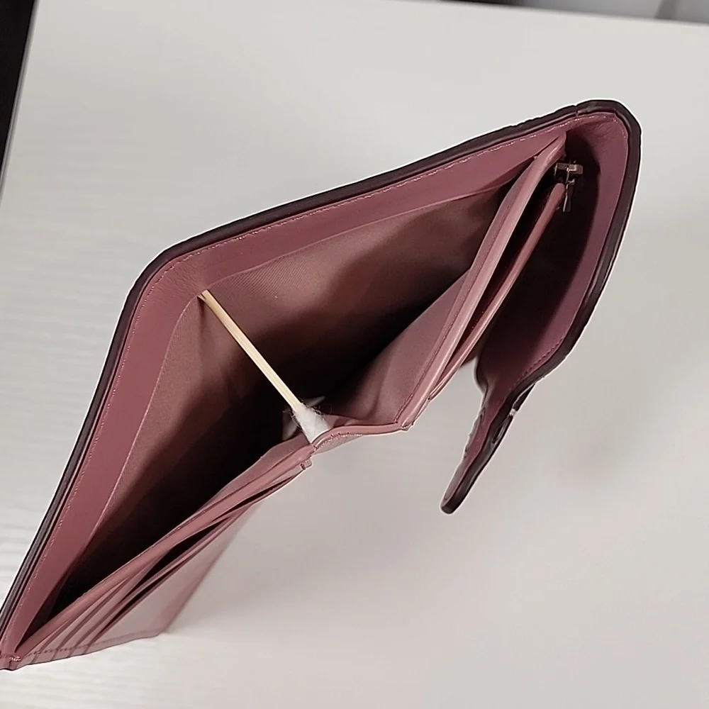 Coach Medium Envelope Wallet